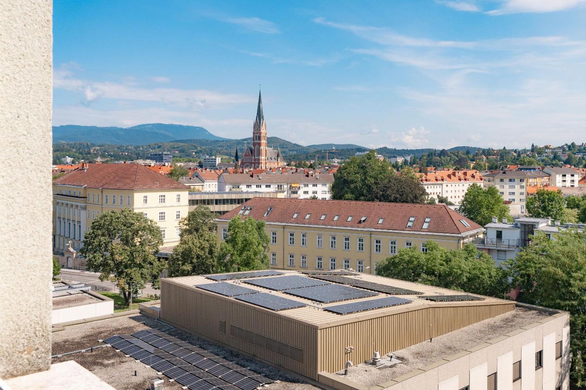 Tamliving Zentrum Luxus Parken Messe Wifi Traumaussicht Sunrise&Sunset Graz Kültér fotó